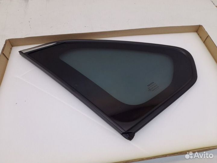 Стекло в крыло заднее левое Toyota Rav4 50