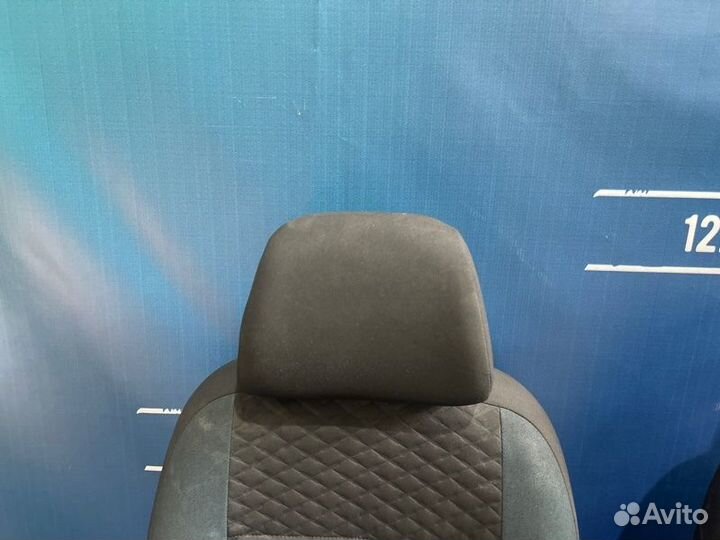 Сиденье салонное Volkswagen Polo