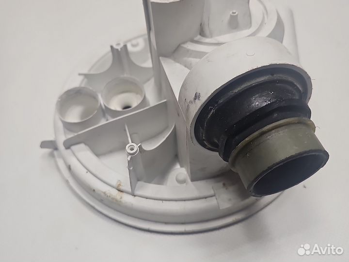 Сливной поддон посудомойки Siemens