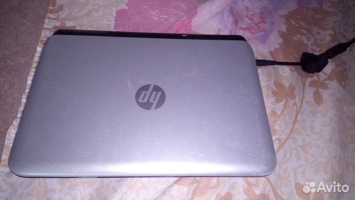 HP pavilion touchsmart 10