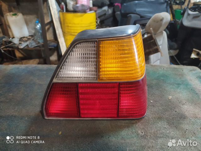 Фонарь правый Golf 2