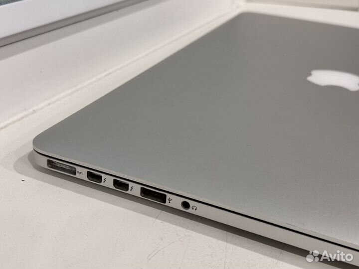 Apple MacBook Pro 15 дюймов топовая конфигурация
