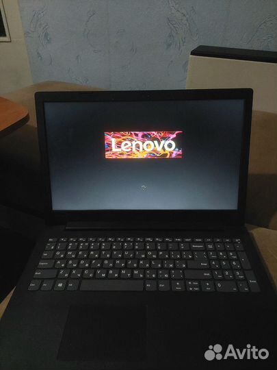 Ноутбук Lenovo Full hd, SSD,HDD,8gb