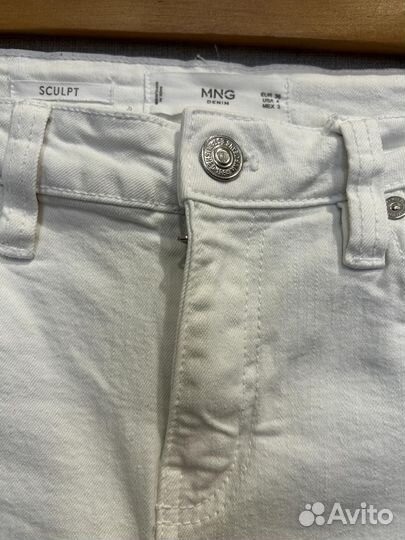 Джинсы белые mango