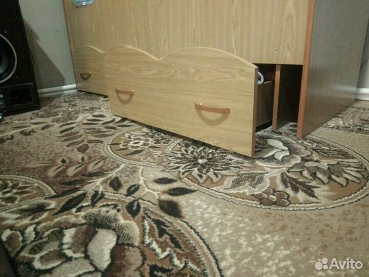 Кровать с матрасом