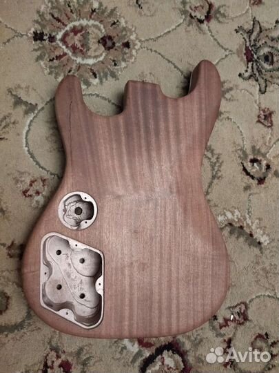 Дека гитары стратокастер (суперстрат)