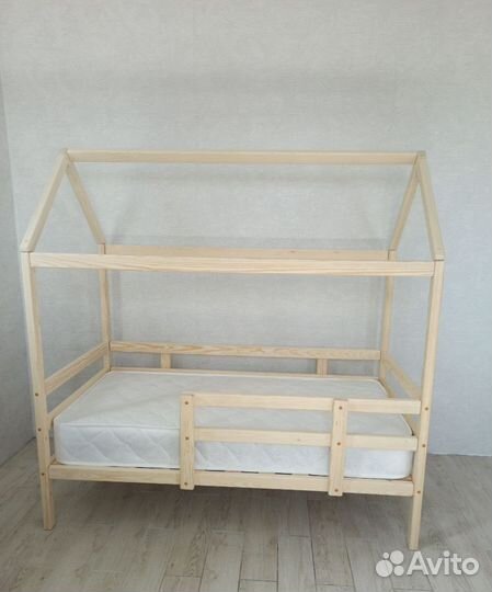 Детская кровать домик новая