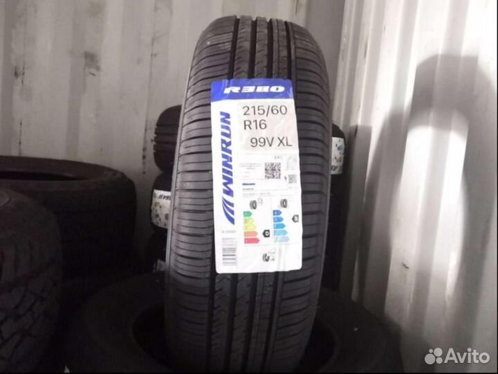 Winrun R380 215/60 R16 99V