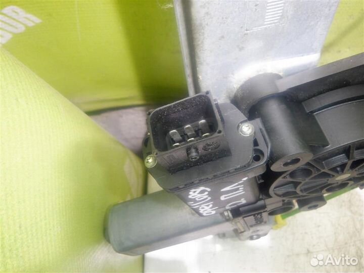 Стеклоподъемник электр. передний левый Опель Кор