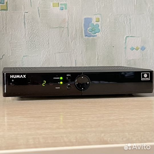 Ресивер Humax vahd-3100S