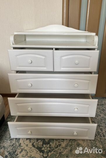 Пеленальный комод с ящиками белый