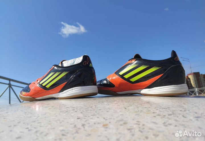 Футбольные бутсы для зала Adidas F10 in