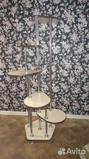 Подставка под цветы