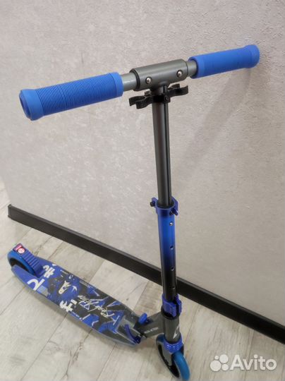 Самокат детский новый
