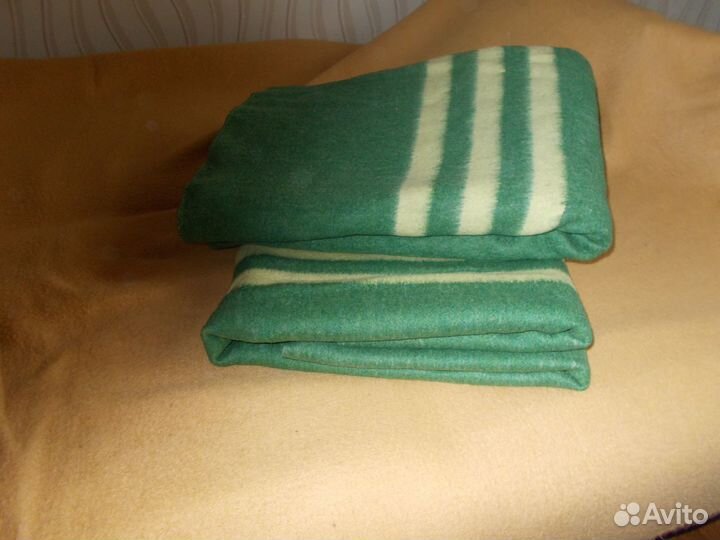 Одеяла полушерстяные
