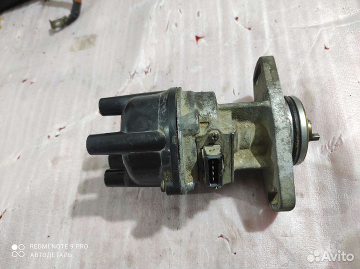 Трамблер Nissan Sunny T4T7427