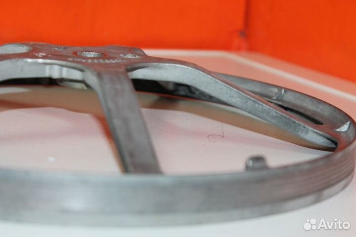 Шкив Bosch 5500000147 бу. 2235