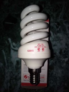 Энергосберегающая лампочка под патрон Е14