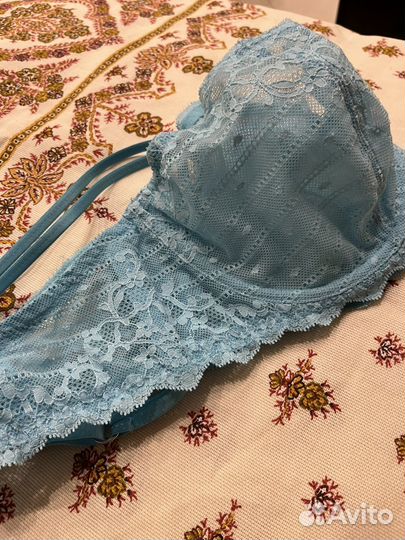 Бюстгальтер chantelle 85E Франция