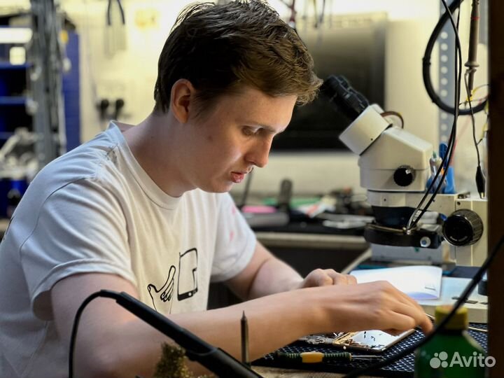 Ремонт iPhone 15/14/13/12/11/Pro/Max/XS/X/XR/8/7/6