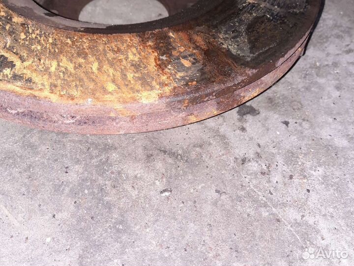 Тормозной диск передний Peugeot 605