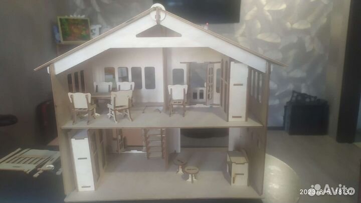 Домик кукольный