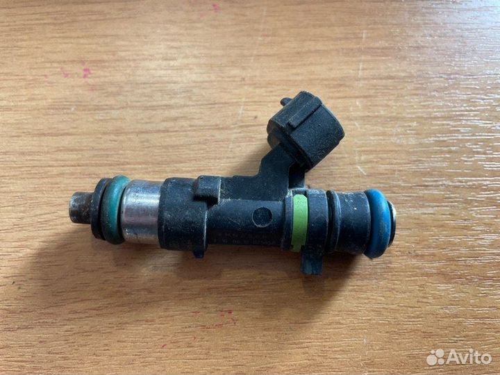 Форсунка топливная Mitsubishi Lancer 10 1.8 2008