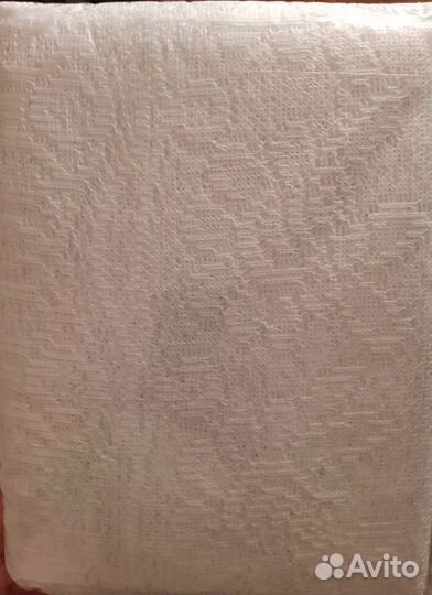 Скатерть кружевная 137*183 новая