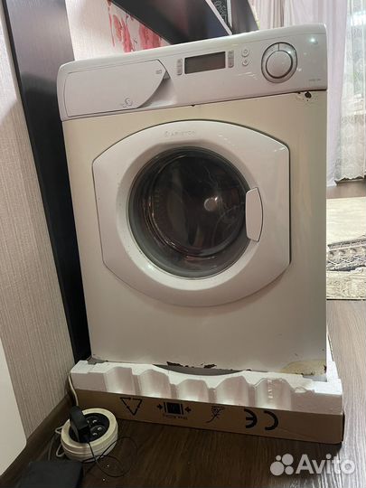 Стиральная машинка б/у ariston автомат