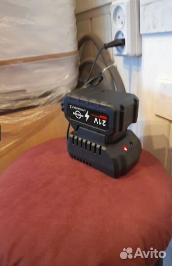 Лопата аккумуляторная для снега