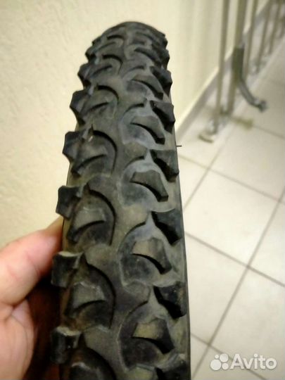 Покрышка 20