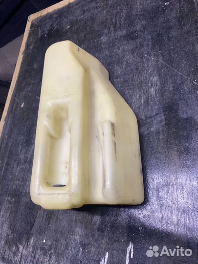 Бачок омывателя Mercedes W123 1238690720