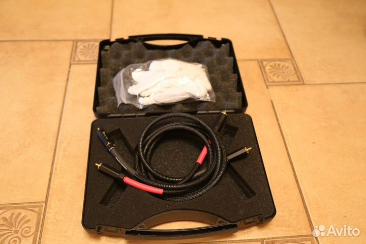 Silent wire NF7 RCA 1,0 М