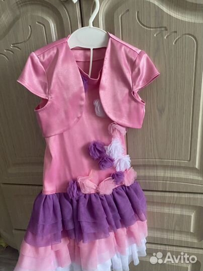 Платье для девочки нарядное