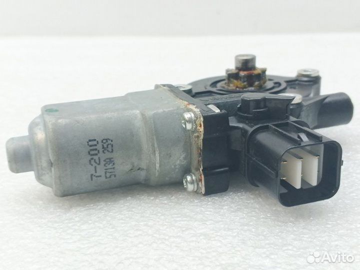 Моторчик стеклоподъемника передний левый