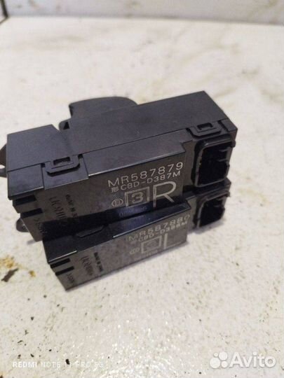 Кнопка стеклоподъемника двери Mitsubishi Lancer