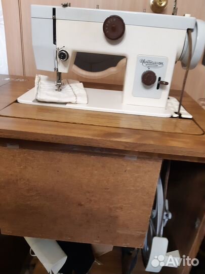 Швейная машинка чайка 134