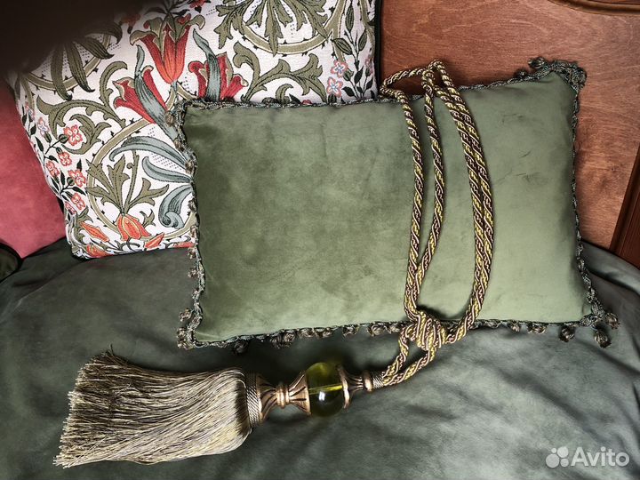 Подушка декоративная велюр и гобелен