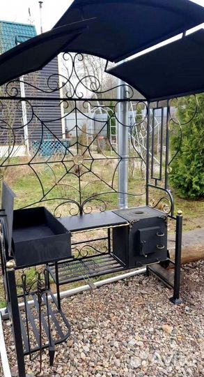 Мангал с крышей