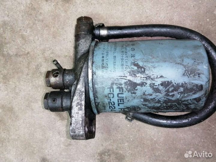 Крепление топливного фильтра Nissan Atlas FD42