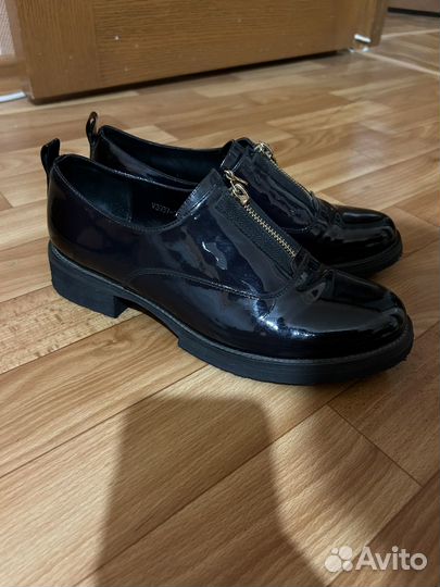 Лоферы женские