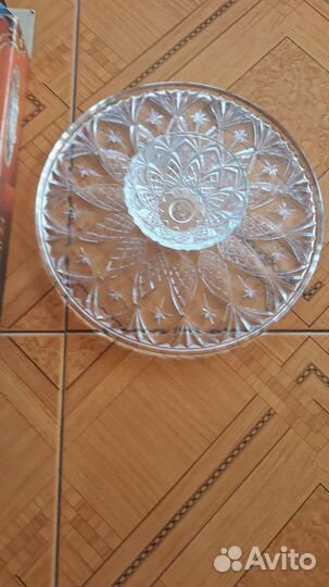 Блюдо хрустальное