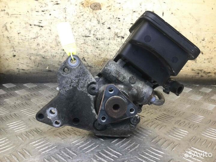 Насос гидроусилителя руля BMW 5-Series 32416783431