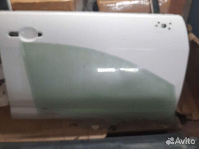 Стекло передний правый дверь Nissan Tiida C11