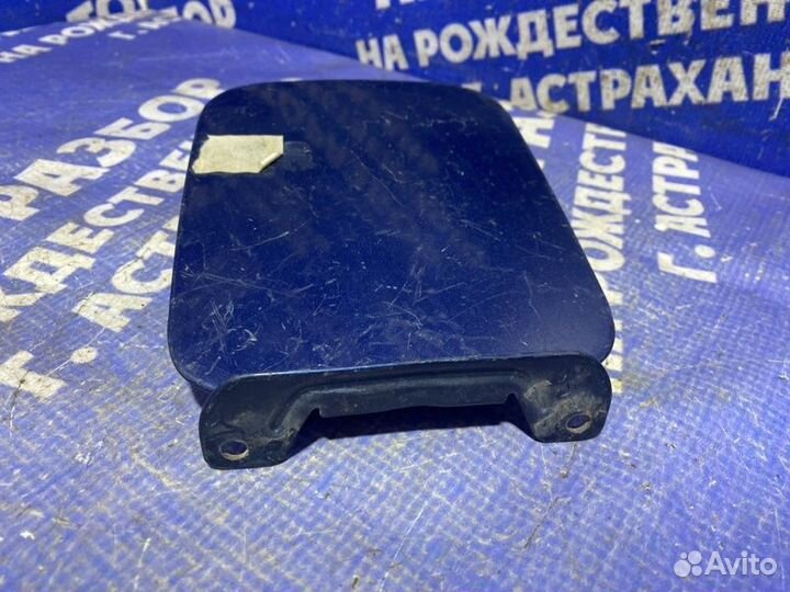 Лючок бензобака Hyundai Accent седан 2006