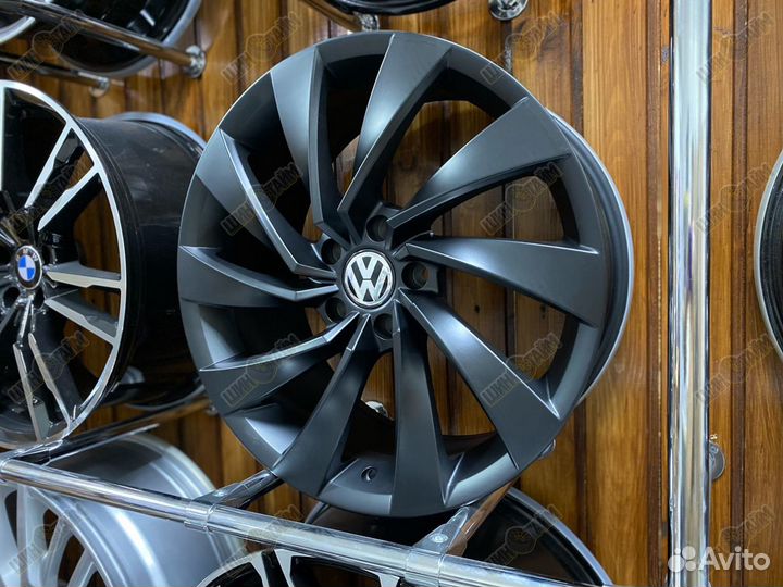 Диски Volkswagen R-Line R18 5x112