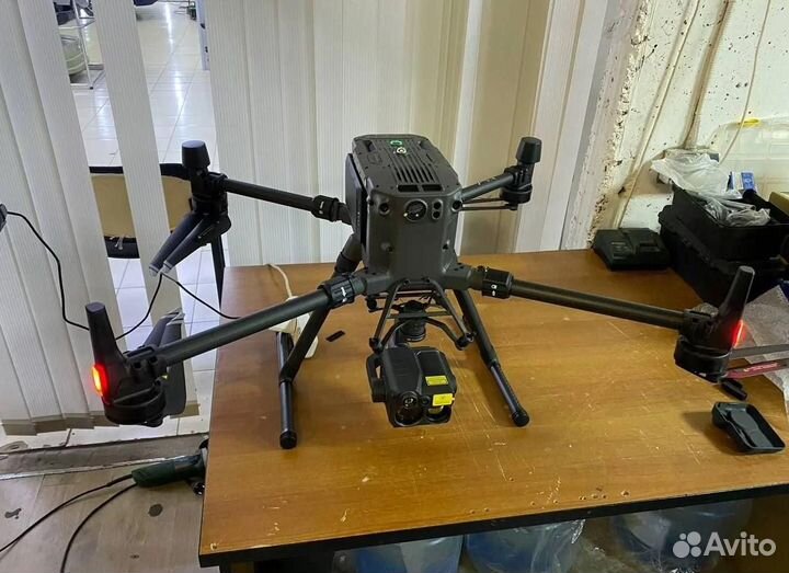 Дрон DJI Matrice 300 RTK H20T Combo 1.1