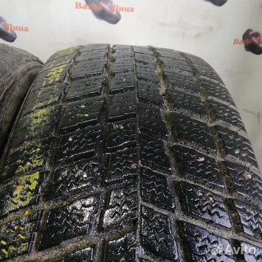Roadstone Winguard SUV 215/65 R16