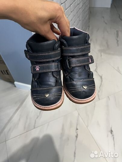 Ботинки для девочки 26