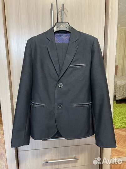 Школьный костюм